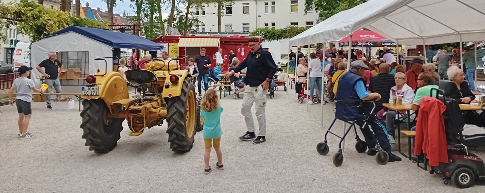 Mehr über den Artikel erfahren Sommerfest mitten im Veedel